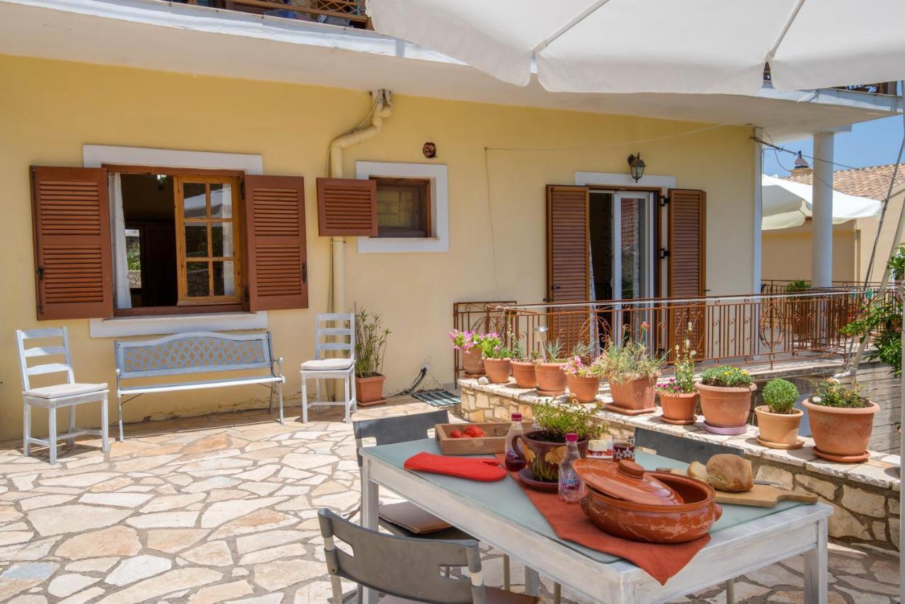 Voula Apartments Gaios Exteriör bild